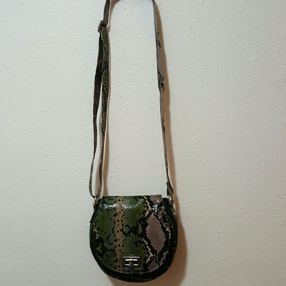 APT 9 CROSSBODY ANIMAL SKIN PURSE (USED) - Picture 1 of 2